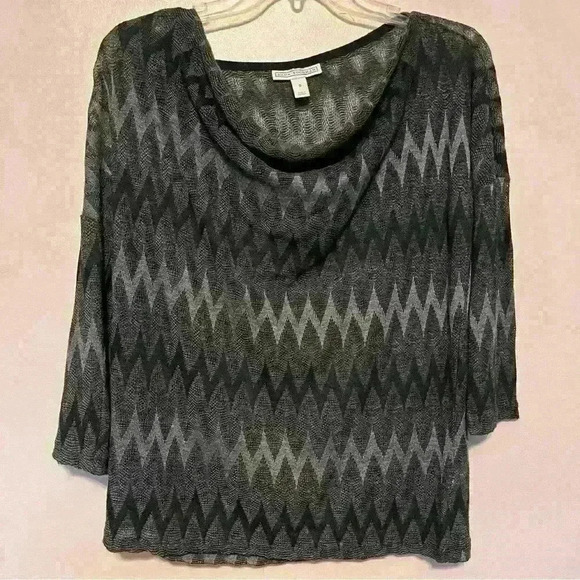 Dana Buchman Tops - Dana Buchman Black and Gray Chevron Shirt Size Small